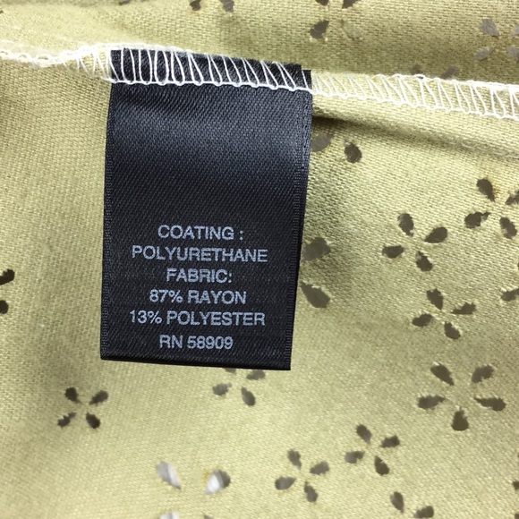 Chelsea & Violet Open Back White Faux Leather Top - Picture 5 of 5